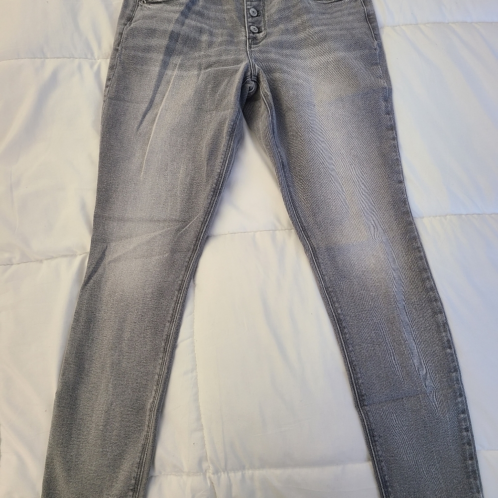 Old Navy Rockstar Super Skinny Jeans (Size 10)